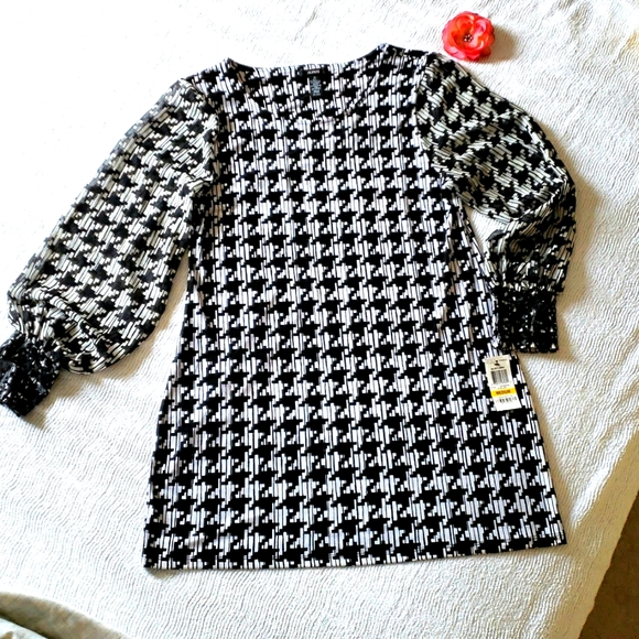 Alfani Dresses & Skirts - Classic Hounds Tooth Long Sleeve Dress Tunic